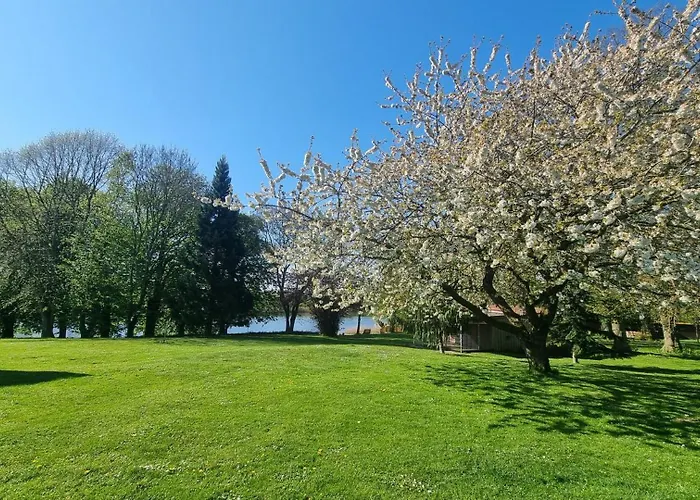 Gutshof Kaemmerich - Storchennest Altkalen