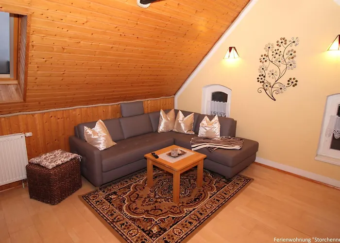 Gutshof Kaemmerich - Storchennest Апартаменты *